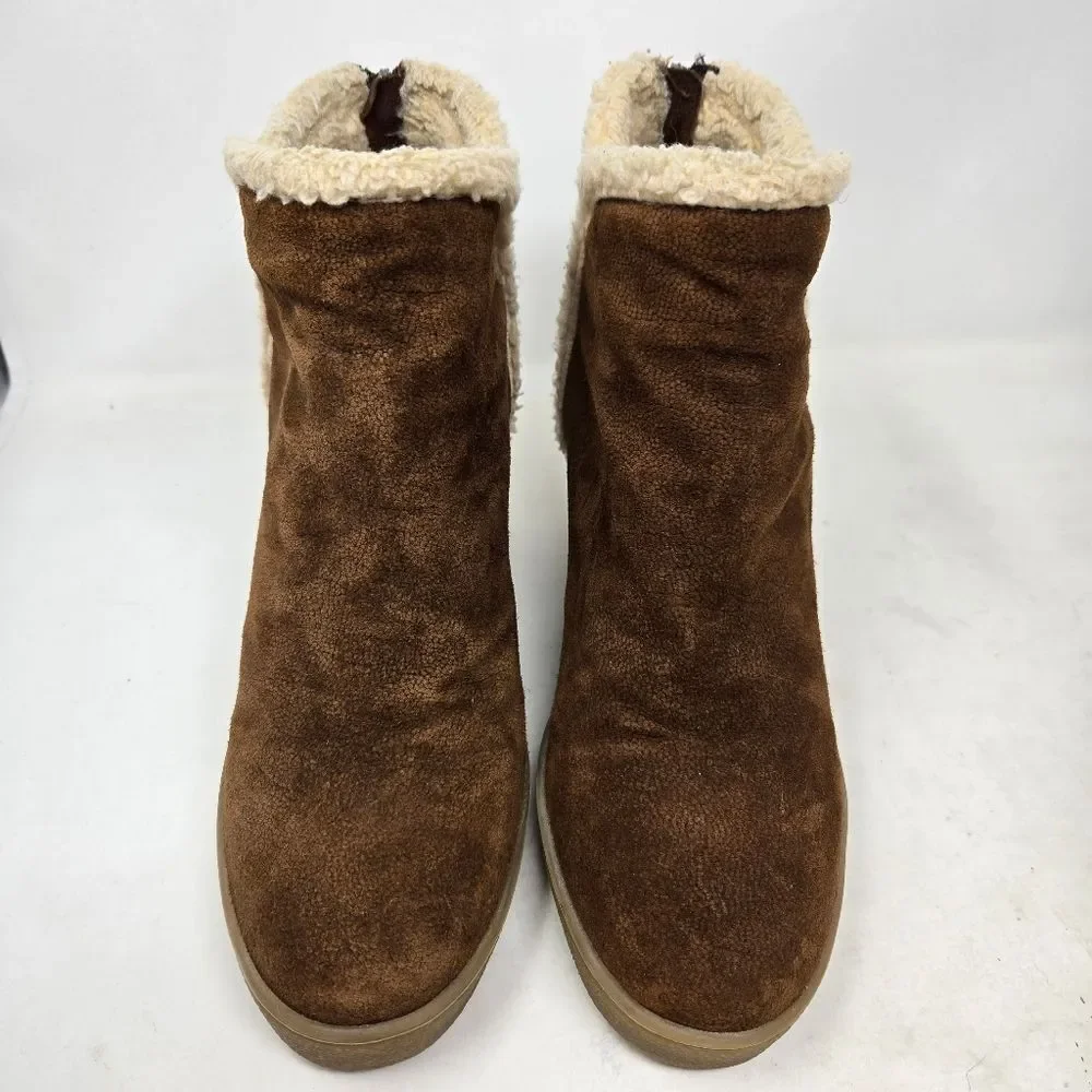AQUATALIA Suede Charlie Wedge Booties Size‎ 8.5 Sherpa Lined Boots